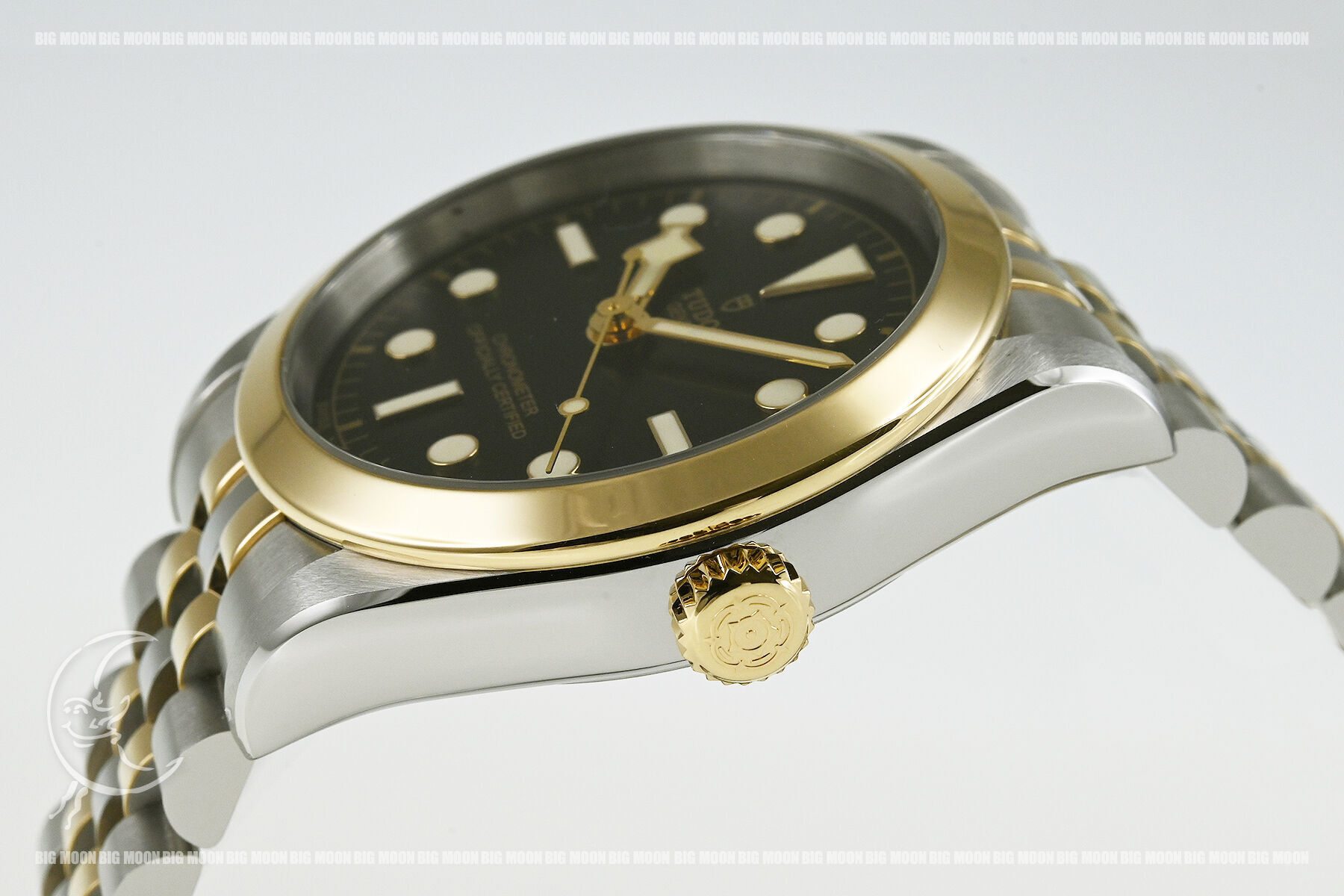 TUDORのブラックベイ 36 S&G「79643」の販売なら名古屋大須の中古時計 