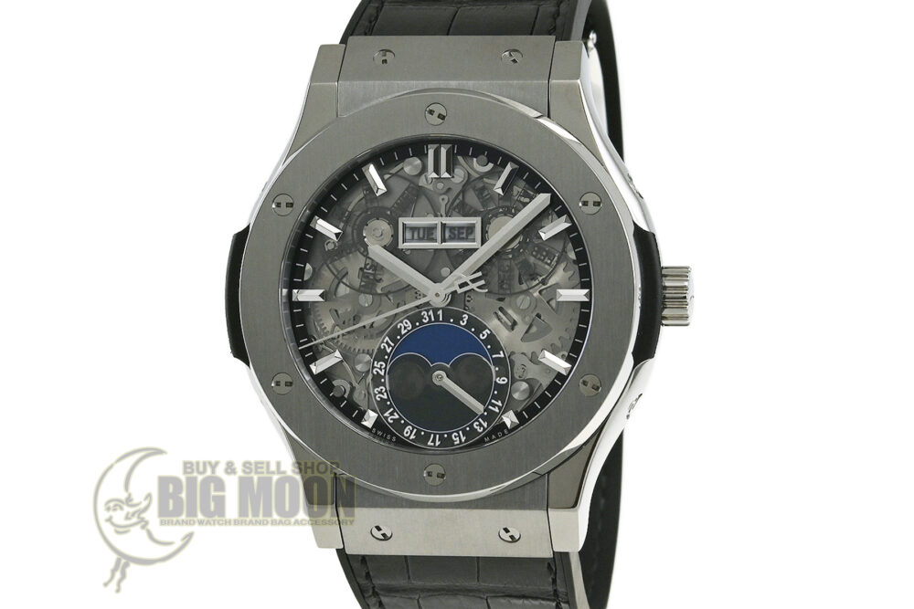 HUBLOTのクラシック・フュージョン アエロ・フュージョン ムーン